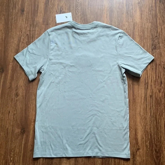 NWT Nike Men’s Interstellar Magic Embroidered T- Shirt Men’s Medium - Picture 4 of 6